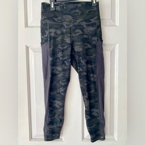 Camouflage Print Powerhold High Waisted Leggings with Mesh Side Panels